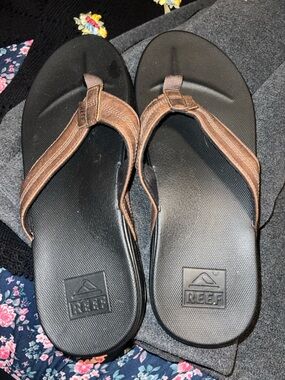 Reef men Sandal flip flops size 11